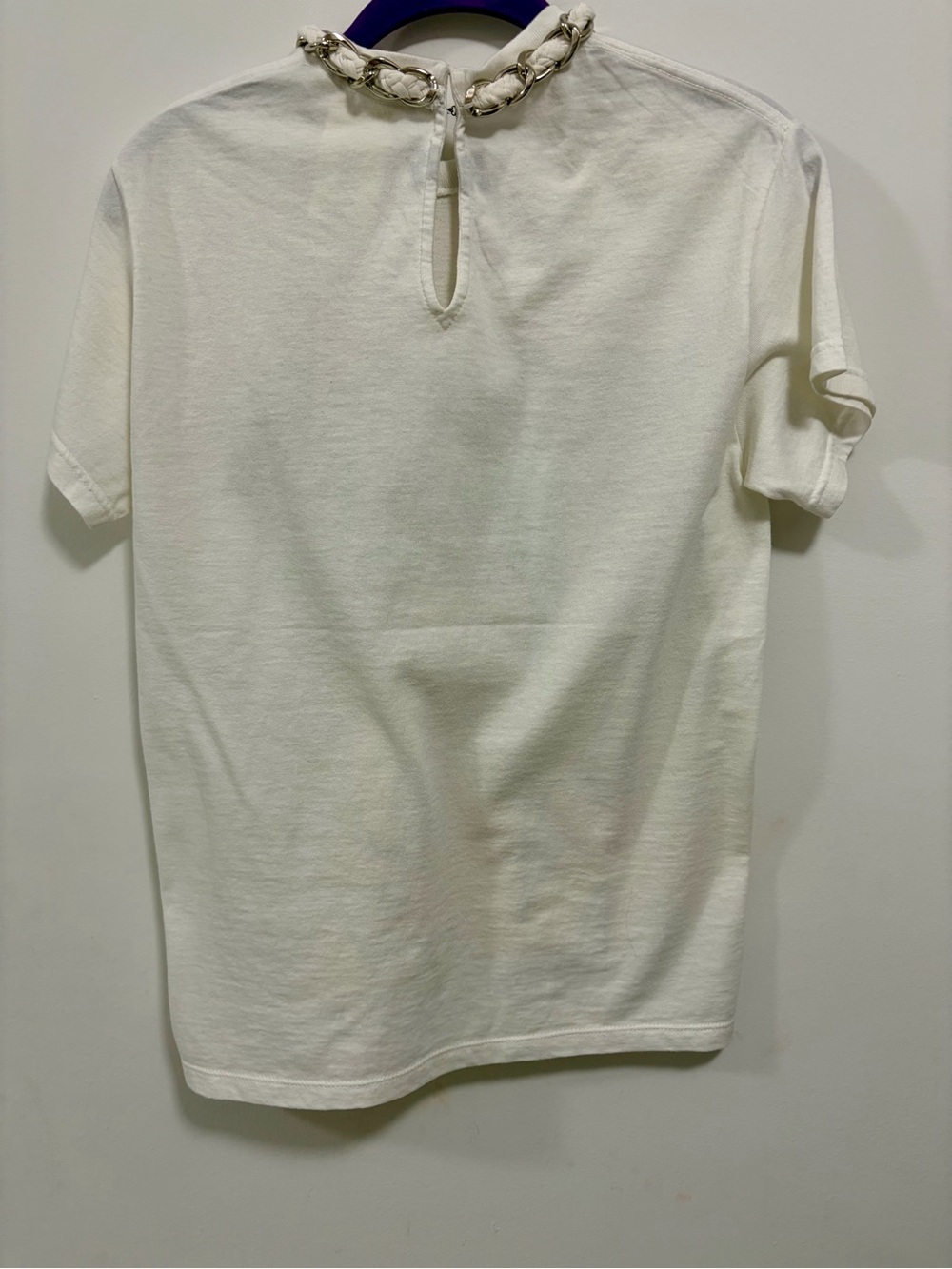 Alice + Olivia White Graphic Tee with Black Band Print and Orange-Yellow Flames - Picture 2 of 5